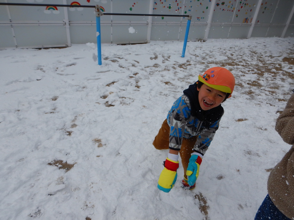 雪遊び