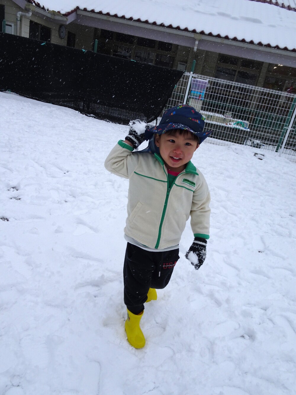 雪遊び (2)