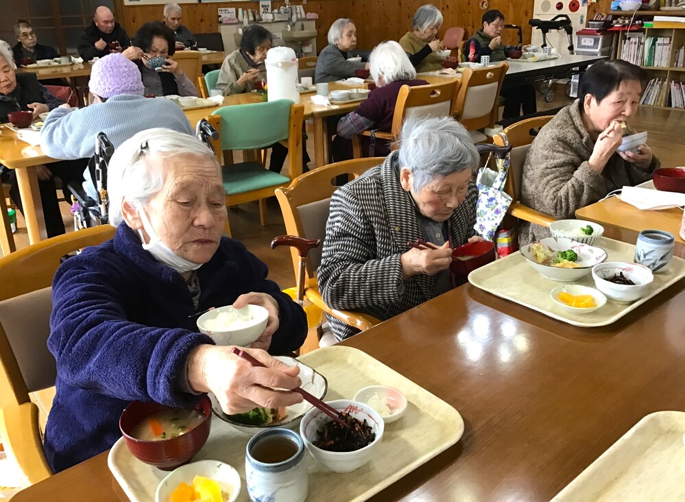 昼食