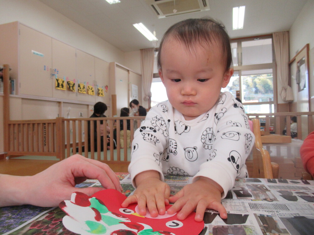 鬼の製作をする子ども (12)