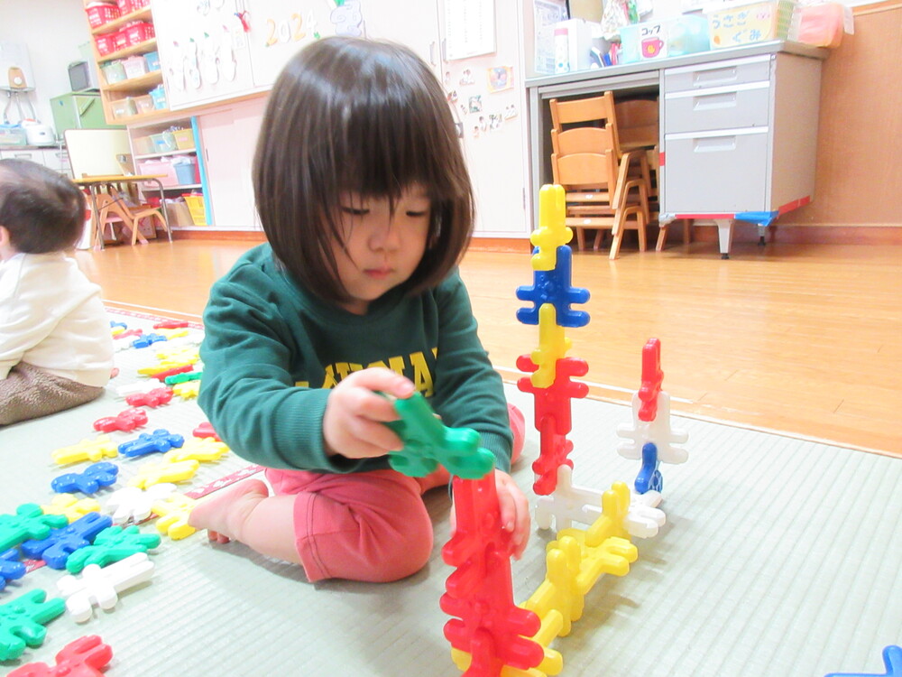 うさぎブロックで遊んでいる様子 (7)