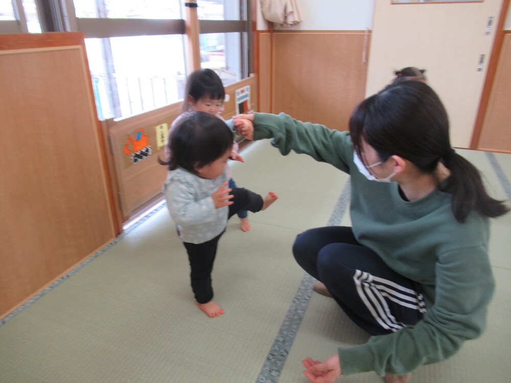 リズム運動をしている様子 (5)