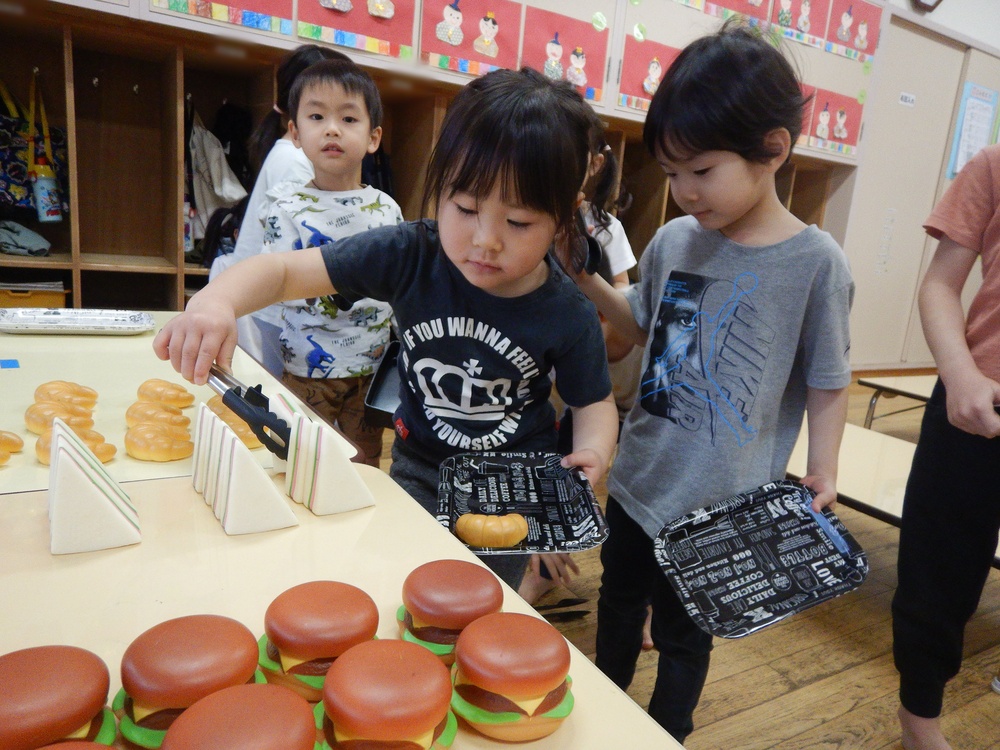 パン屋さんごっこ