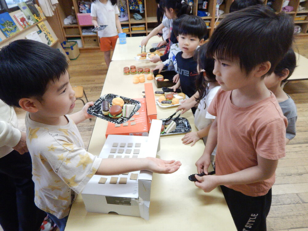 パン屋さんごっこ