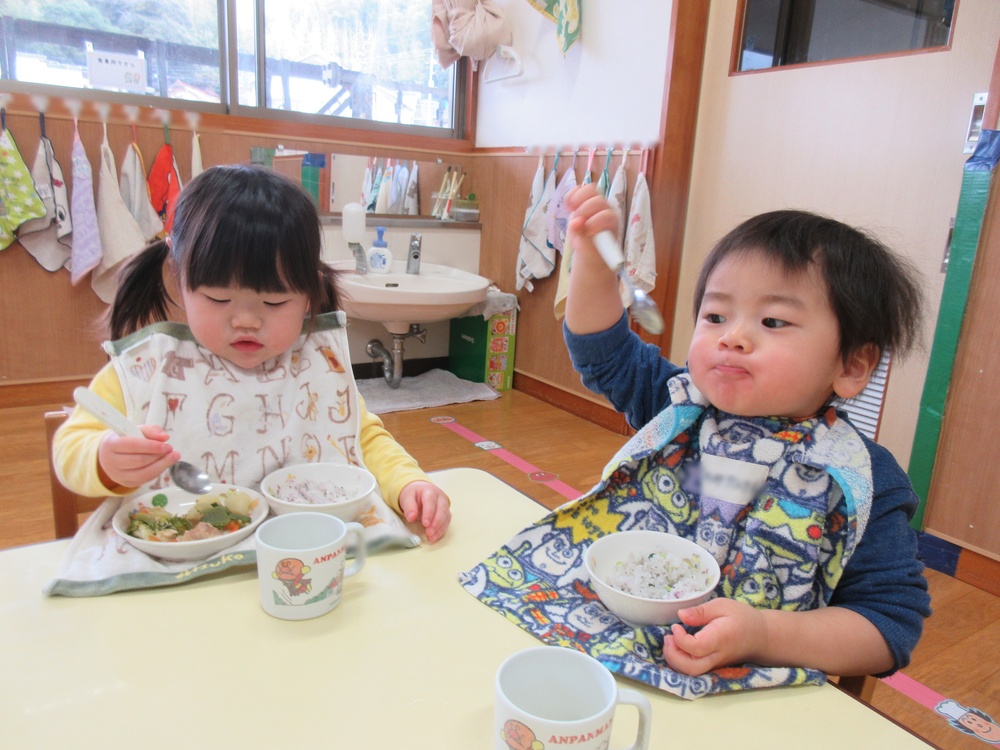 給食の様子