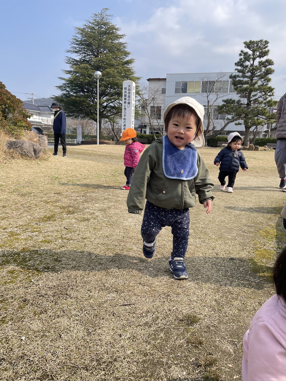 市民会館に出かける様子 (11)