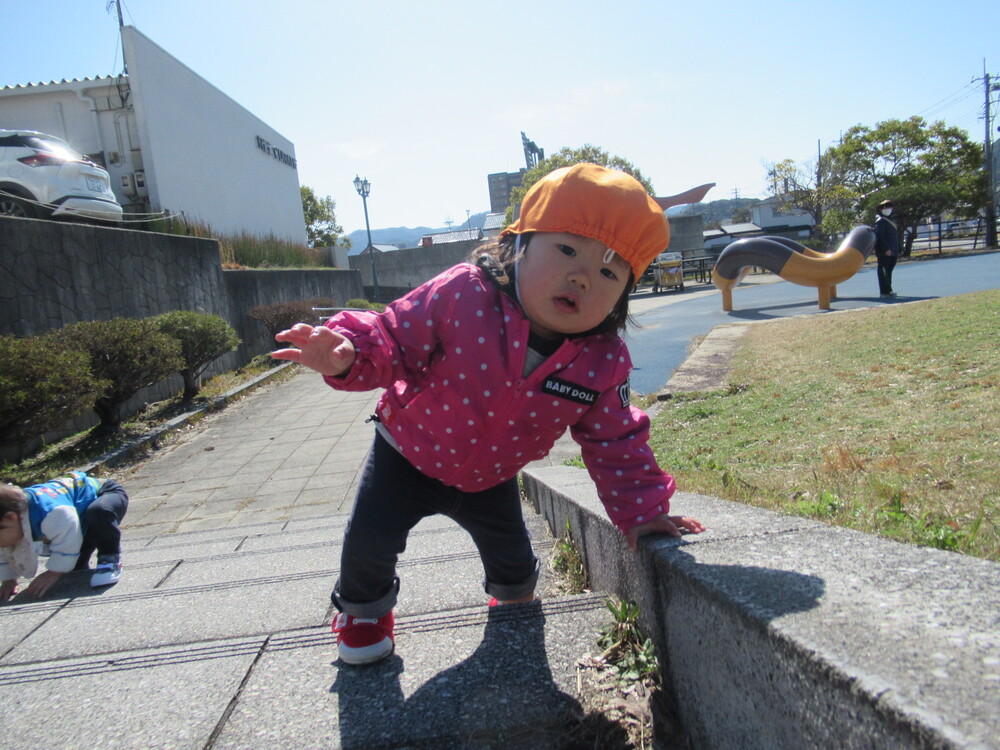 あすてらす公園で遊ぶ子ども (2)