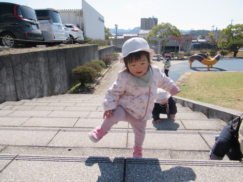 あすてらす公園で遊ぶ子ども (7)