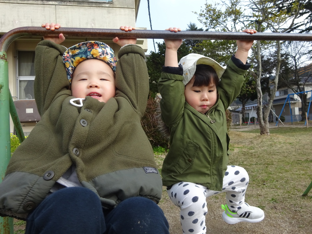 大田小学校で遊ぶ子ども (6)