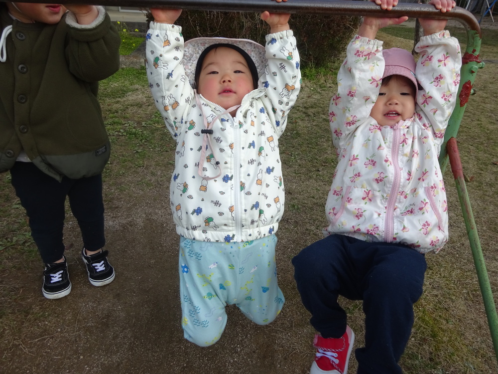 大田小学校で遊ぶ子ども (9)