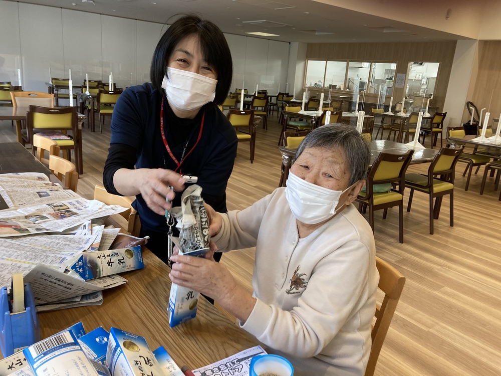 Nさん新聞詰め込み