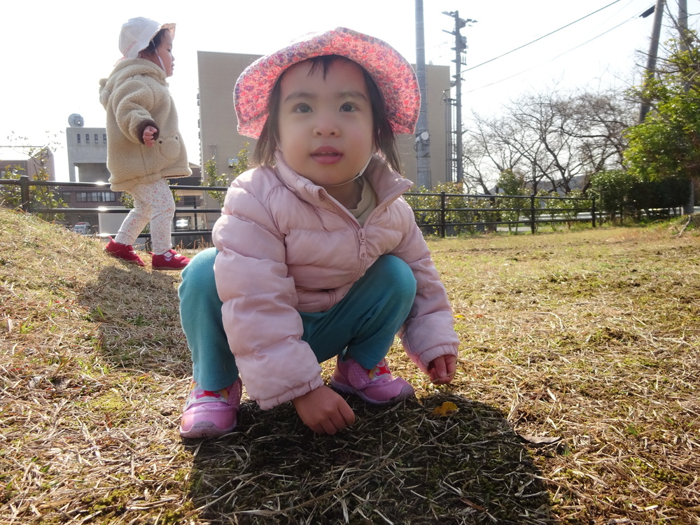 消防署横広場で遊ぶ子ども (8)