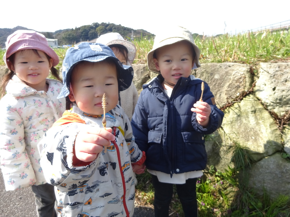 消防署横広場で遊ぶ子ども (9)