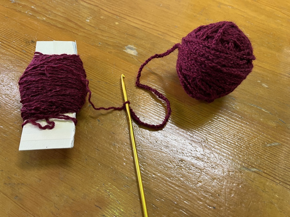 鎖編み途中の毛糸