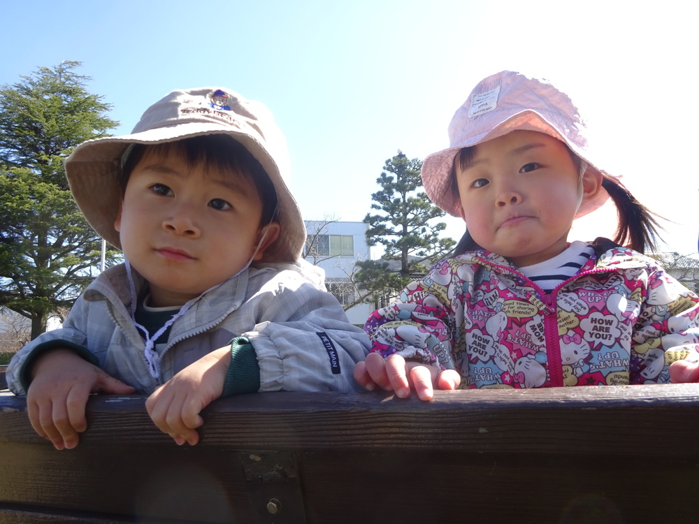 市民会館で遊ぶ子ども (5)