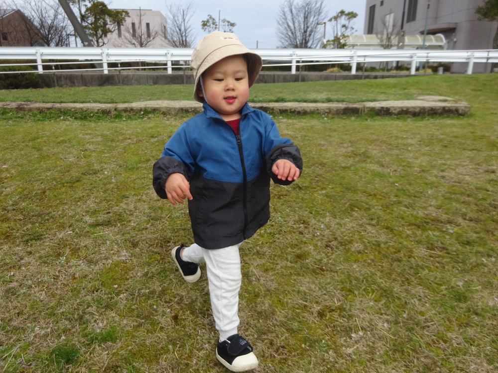 あすてらす公園で遊ぶ子ども (8)