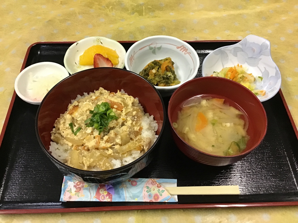 昼食