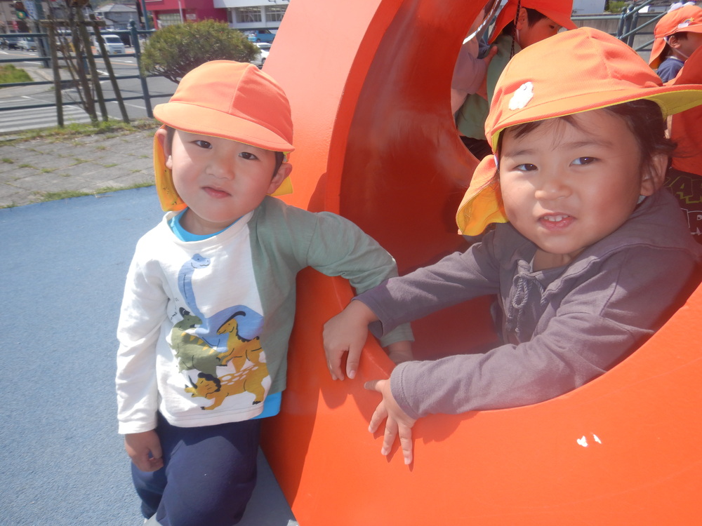 あすてらす公園で遊ぶ子ども (1)
