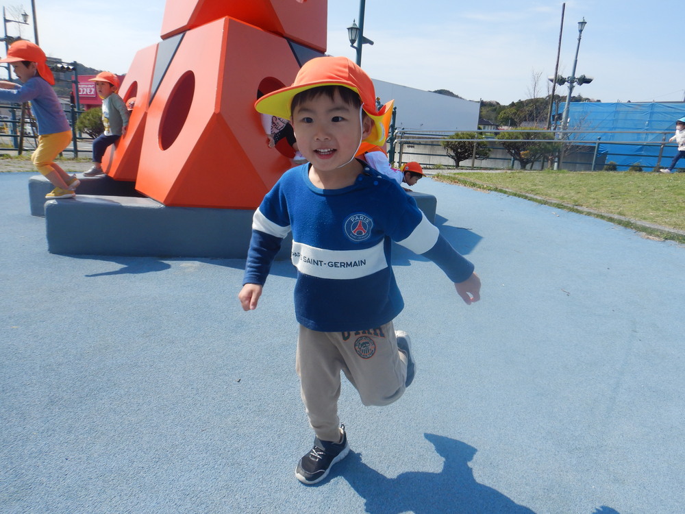 あすてらす公園で遊ぶ子ども (3)