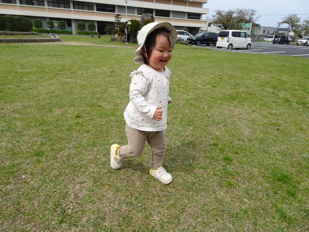 市民会館で遊ぶ子ども達 (4)