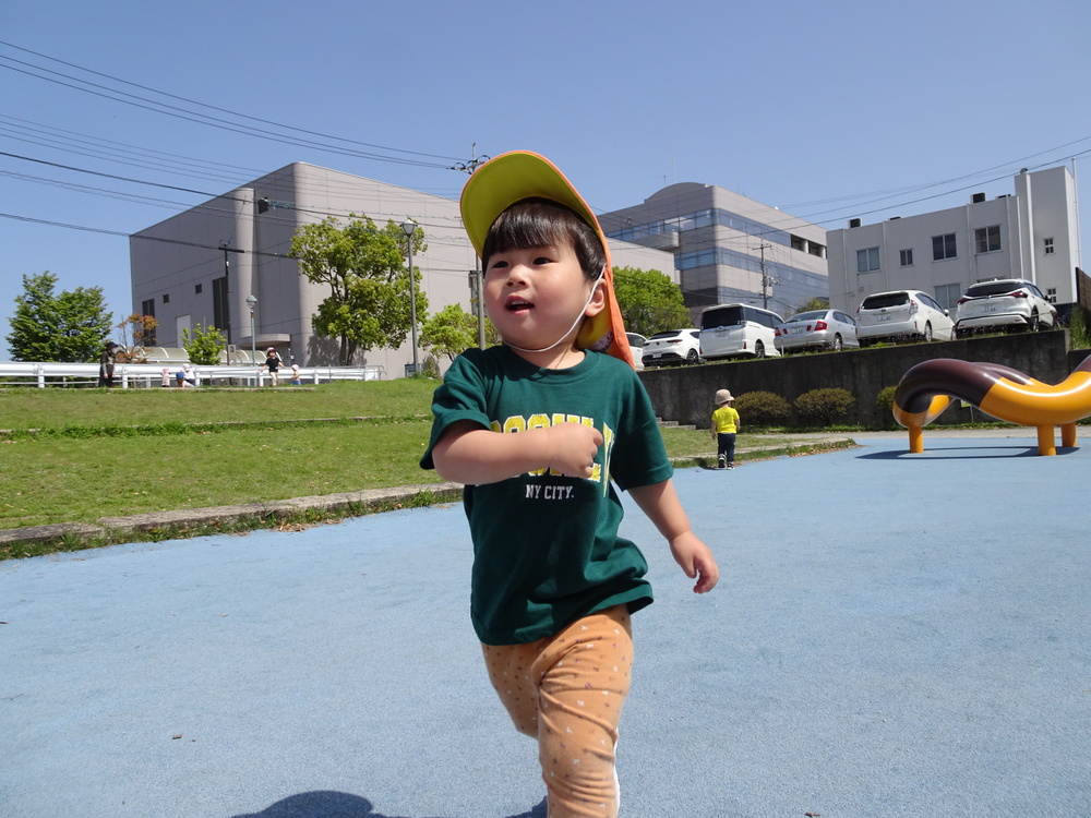 あすてらす公園で遊ぶ子ども (3)