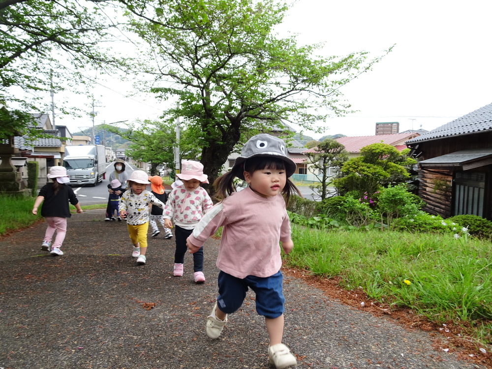 喜多の宮へお散歩に行っている様子 (4)