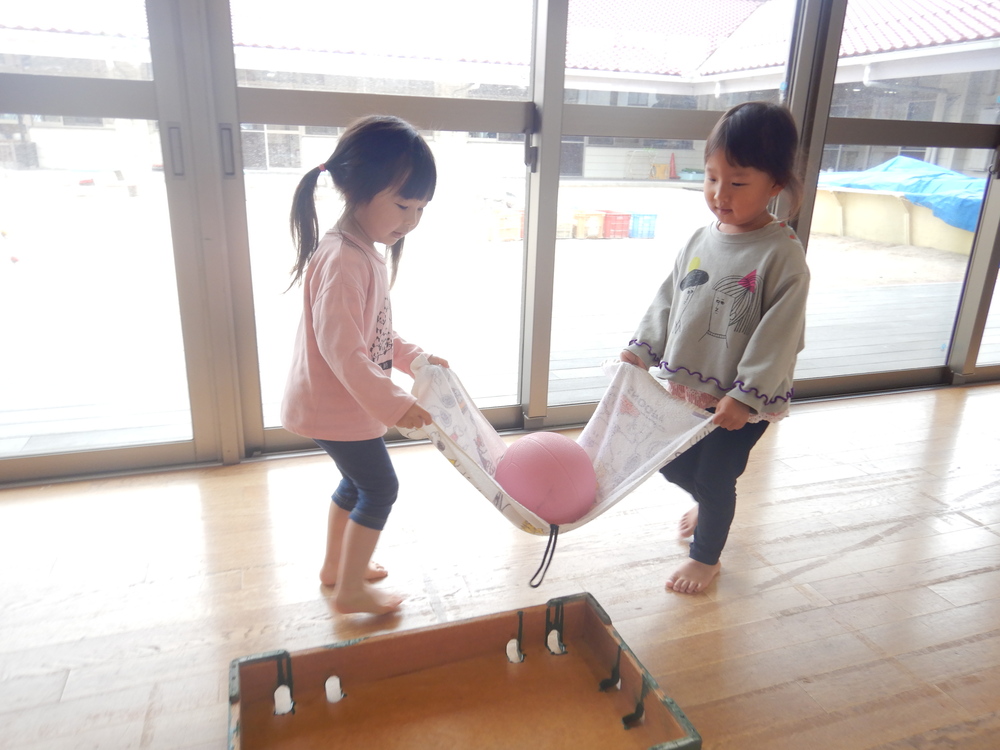 ボール運び