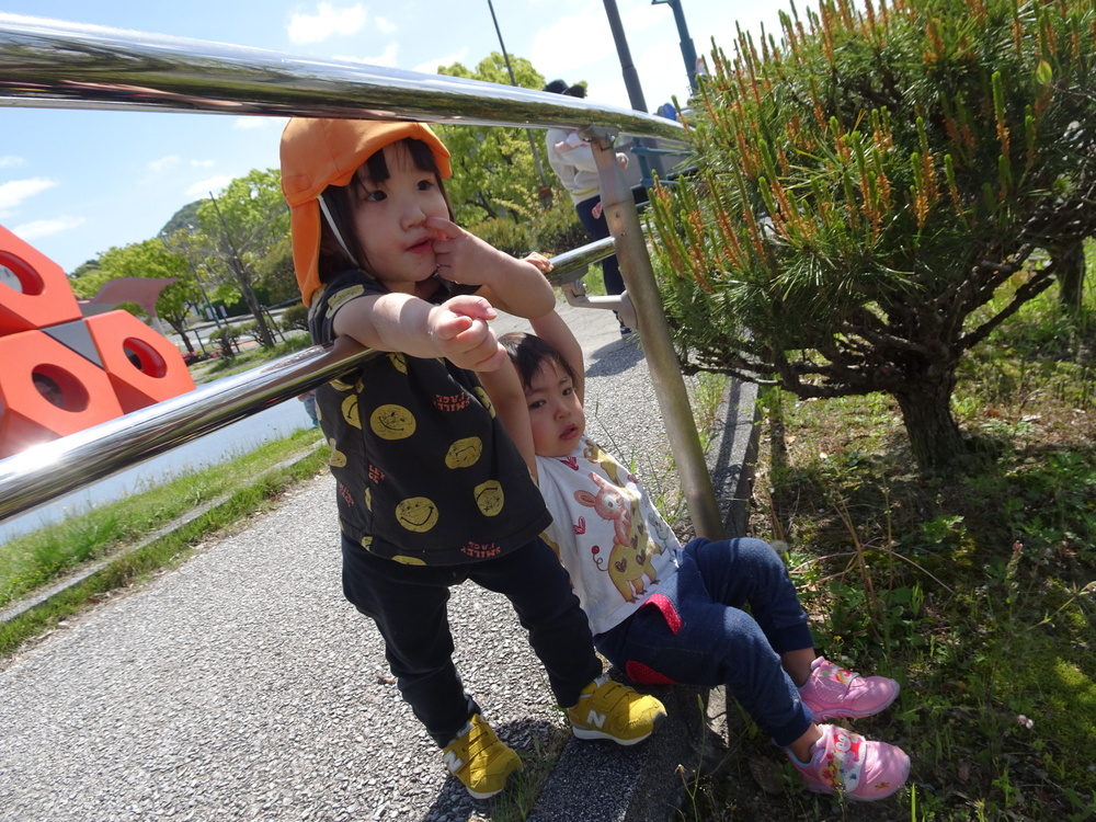 あすてらす公園で遊ぶ子ども (4)