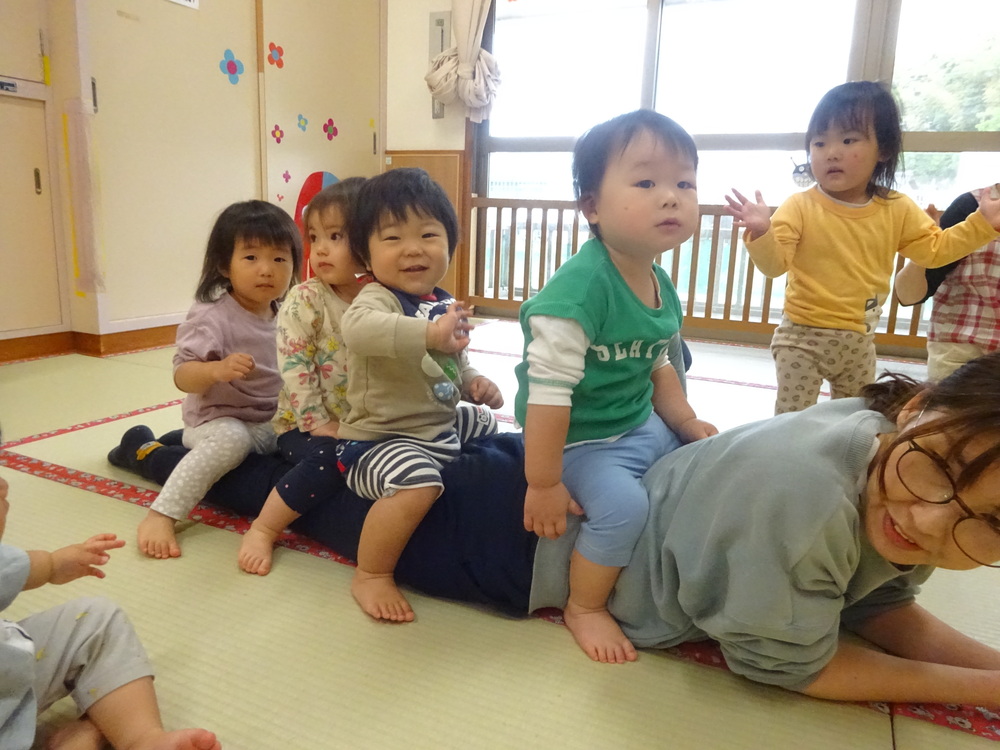 ふれあいあそび (3)