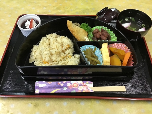 お弁当でした