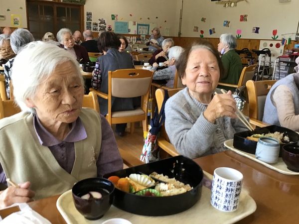美味しく頂いています