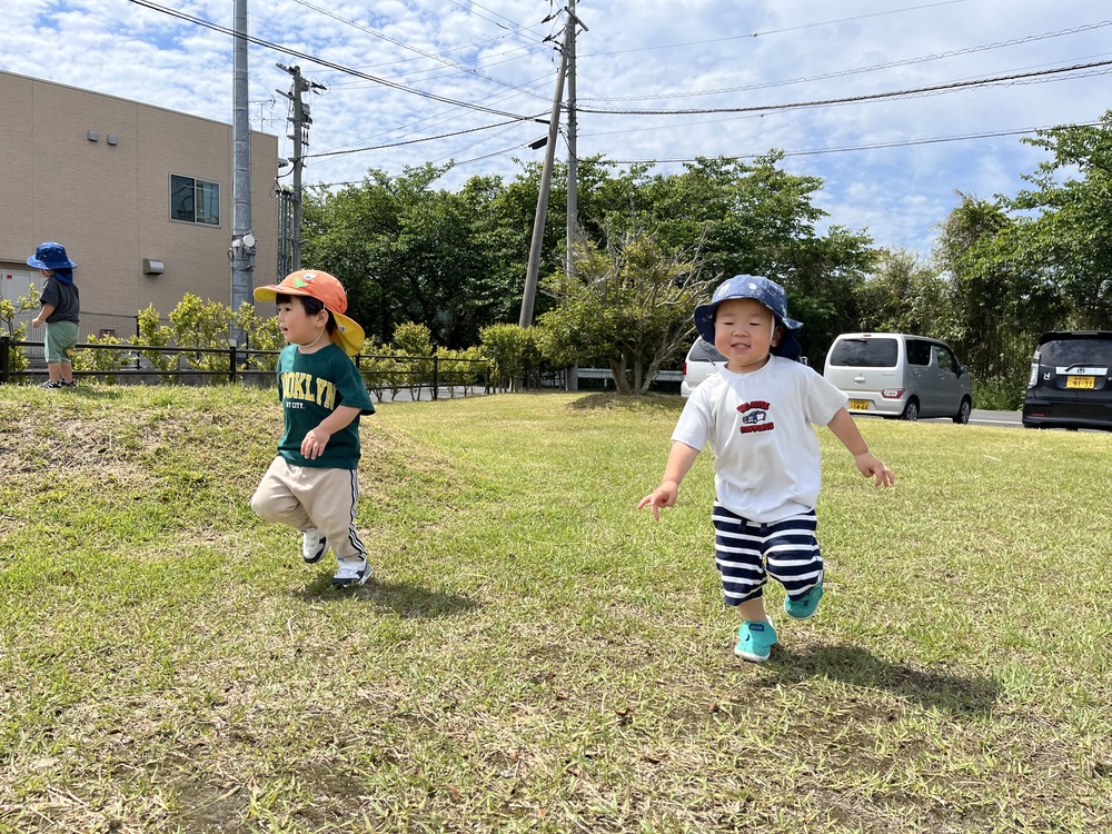 あすてらす公園で遊ぶこども (3)