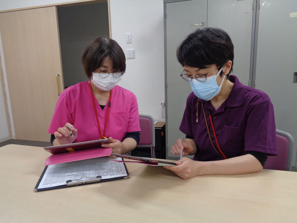 NヘルパーとA支援員情報共有