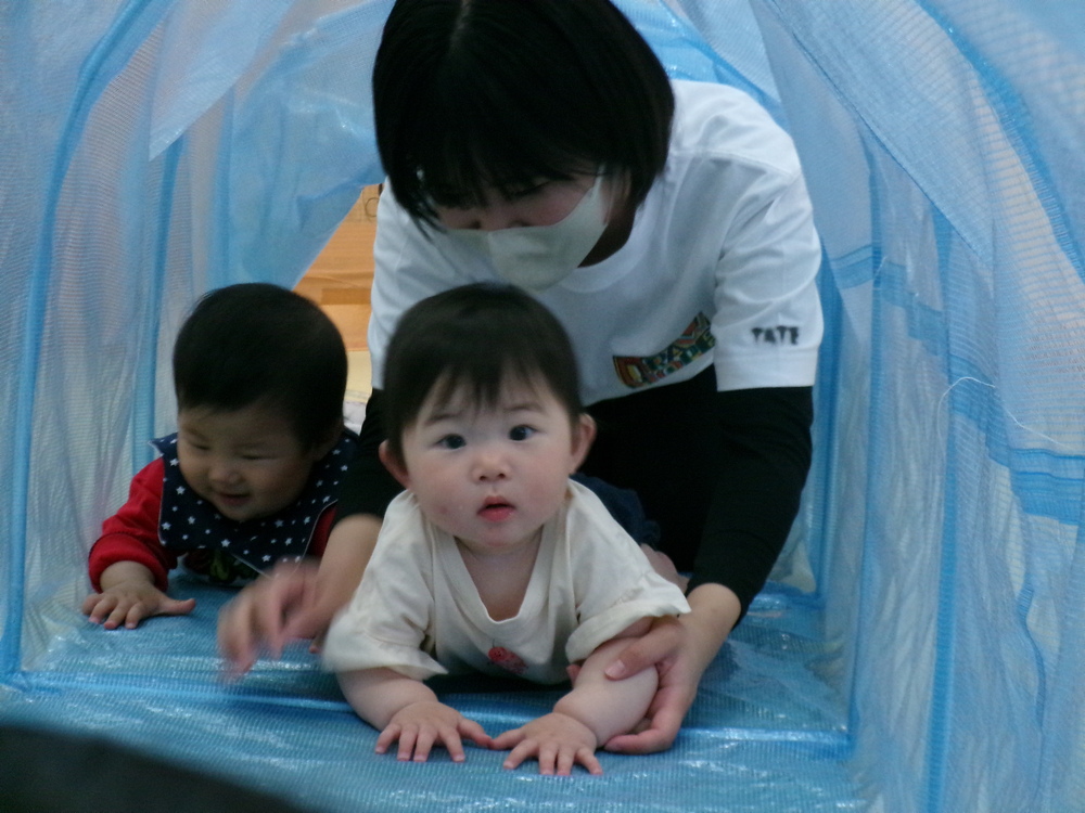 トンネル遊び４