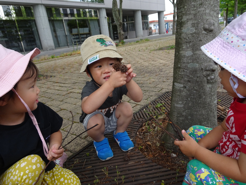 あすてらすで遊ぶ子ども