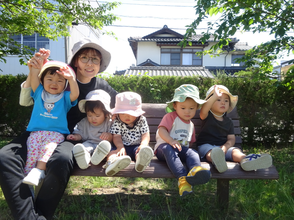 市民会館で遊ぶ様子 (2)