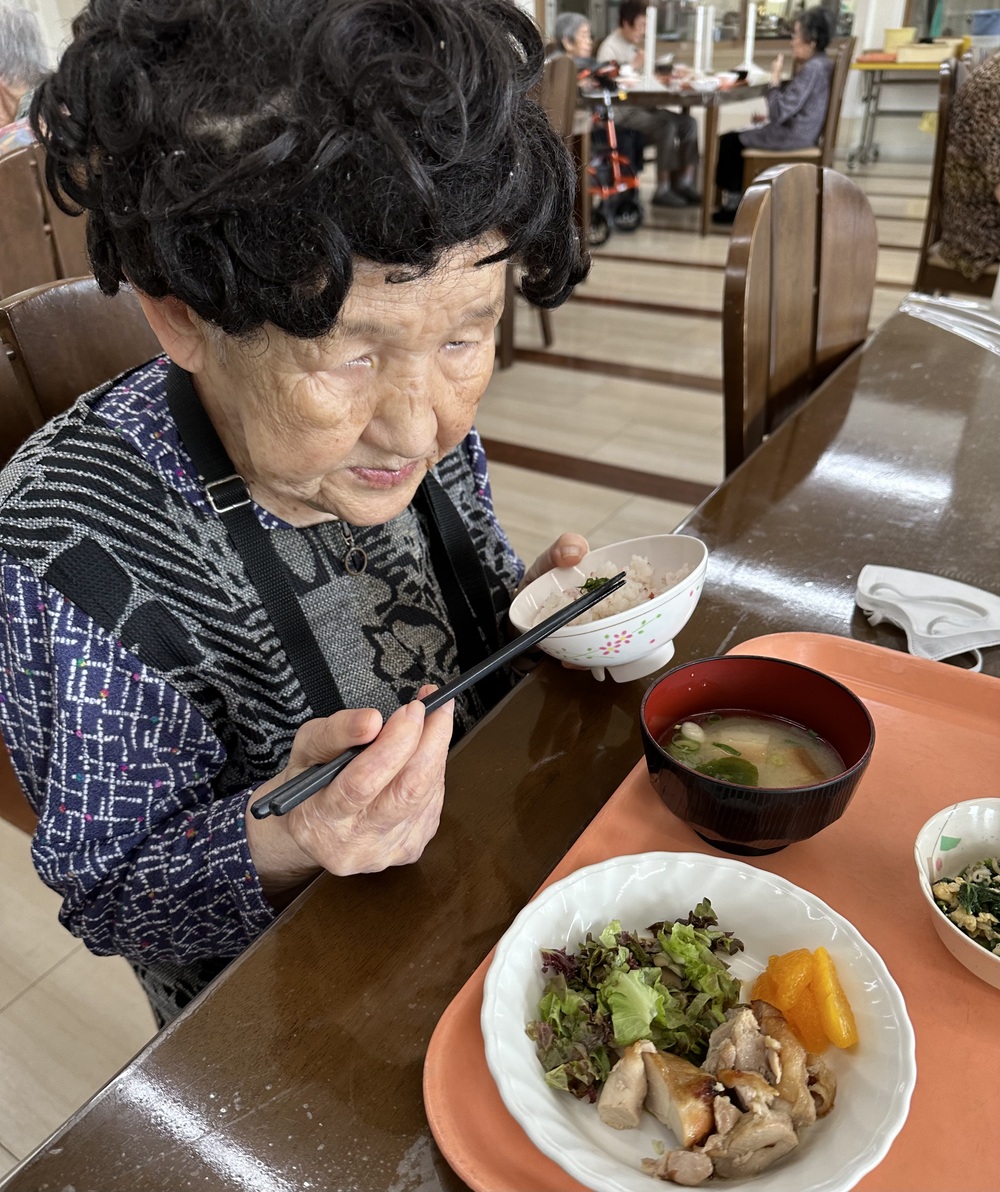 食べている様子