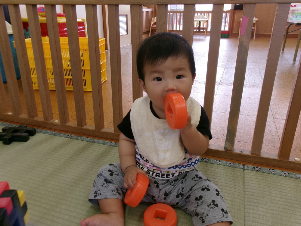 ブロックで遊んでいる様子（２）