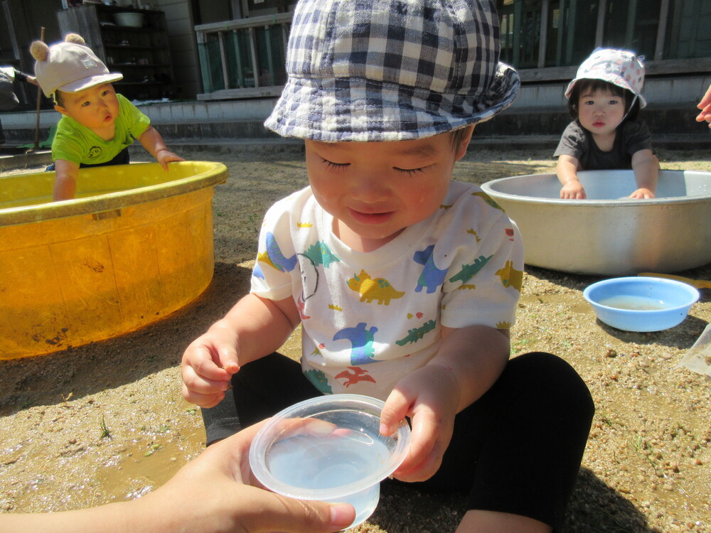 どろんこ遊びの様子
