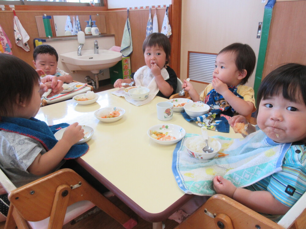 食事の様子