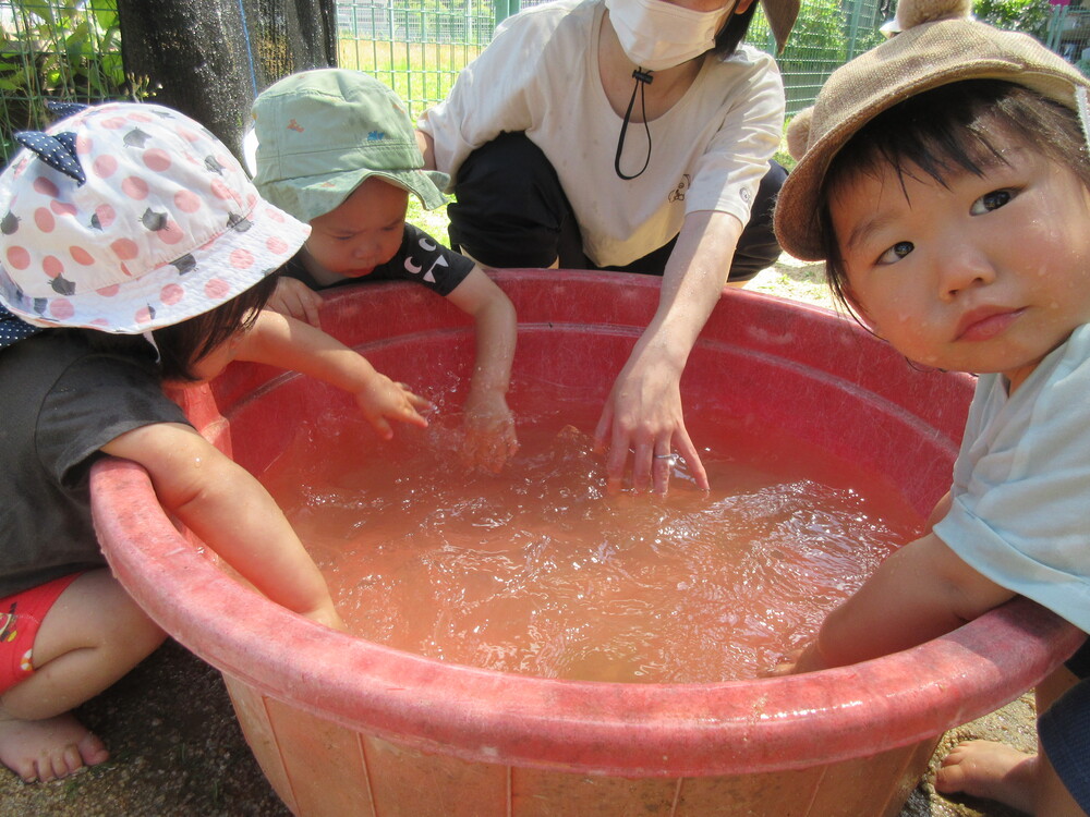 どろんこ遊びの様子