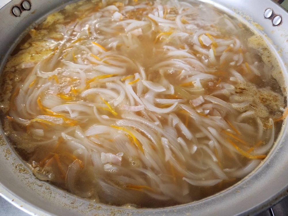 新玉ねぎのスープ