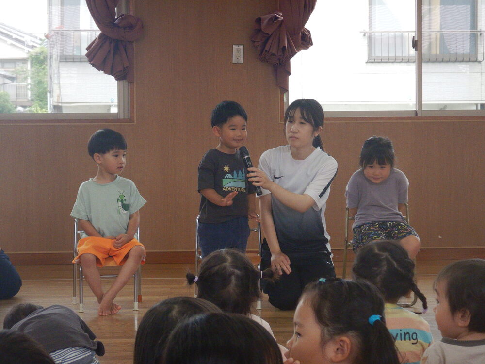 誕生会の様子 (2)