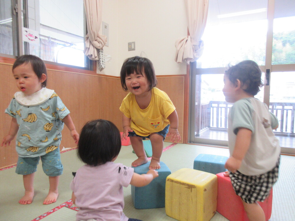 プラフォーミングで遊んでいる様子 (3)