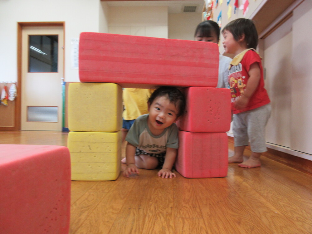 プラフォーミングで遊んでいる様子 (5)