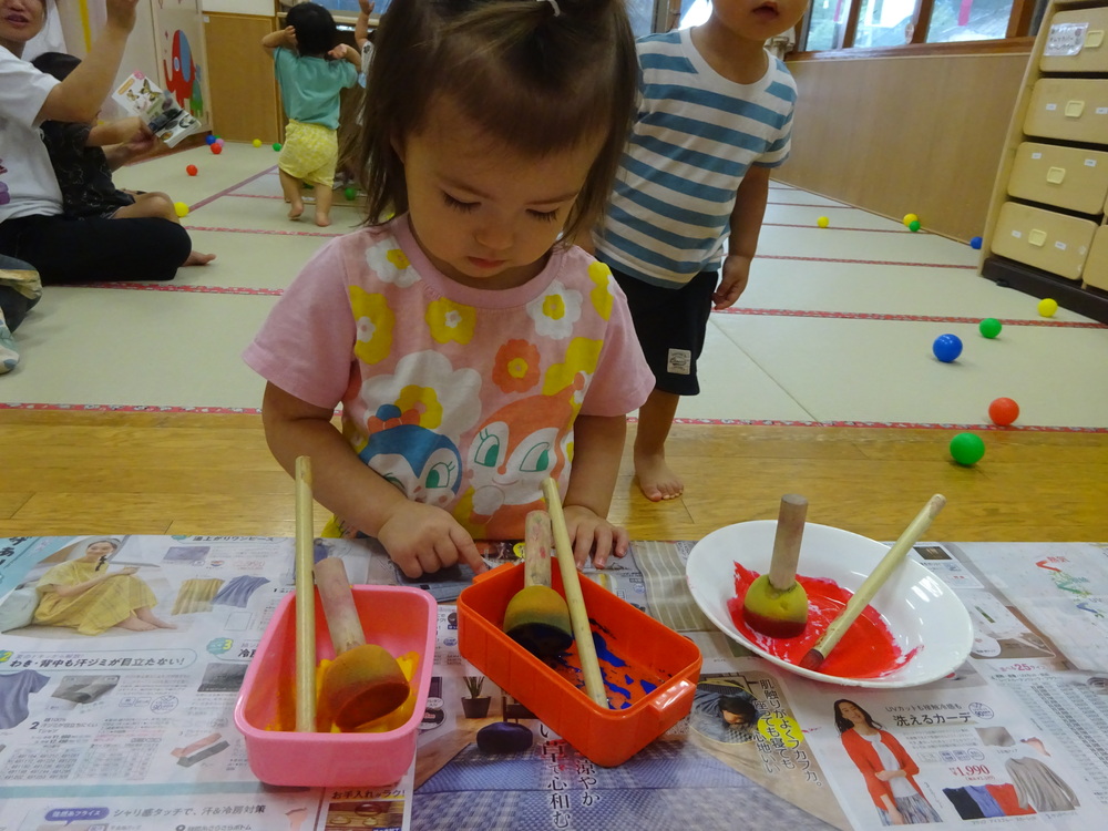 製作をする様子 (1)