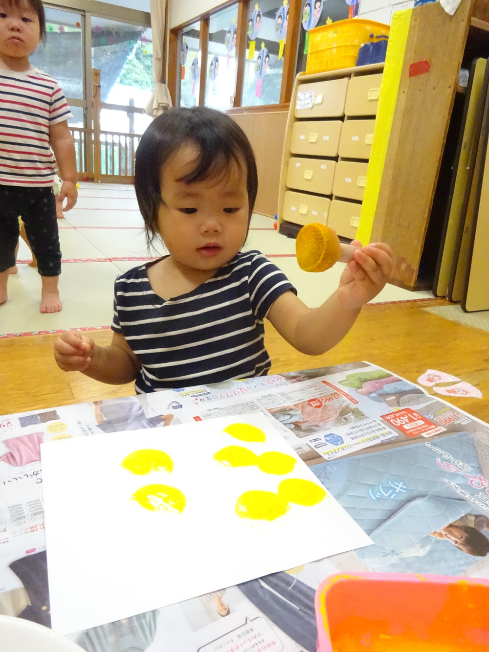 製作をする様子 (5)