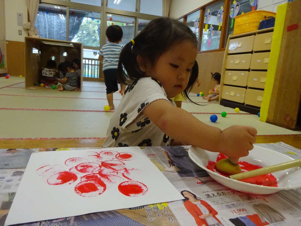 製作をする様子 (6)