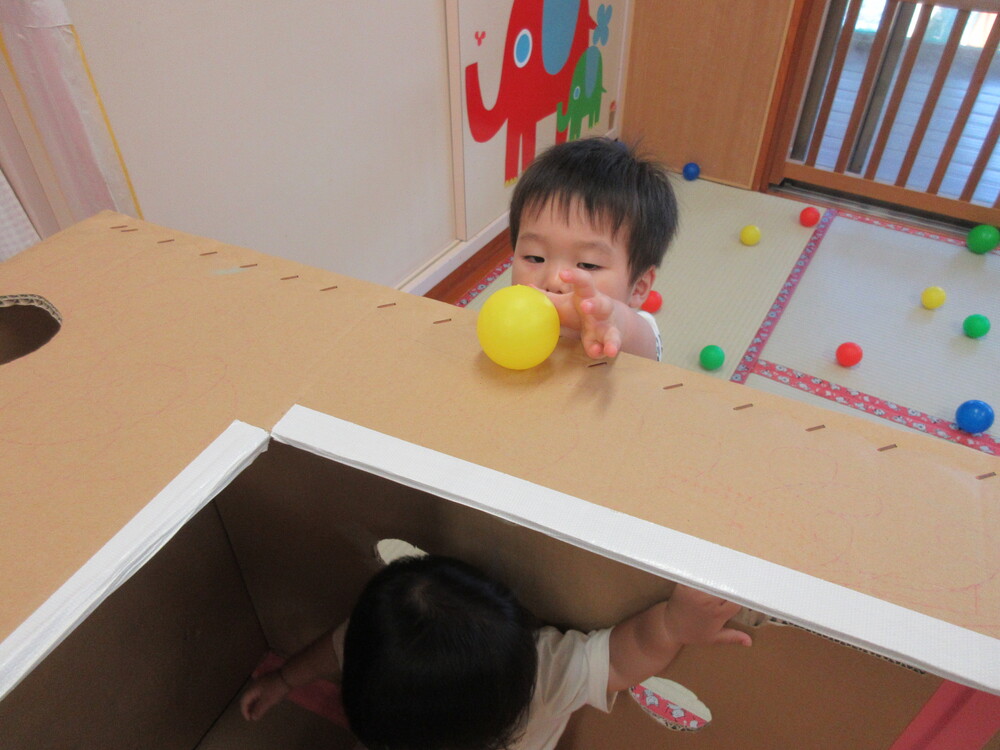 室内遊びの様子 (2)