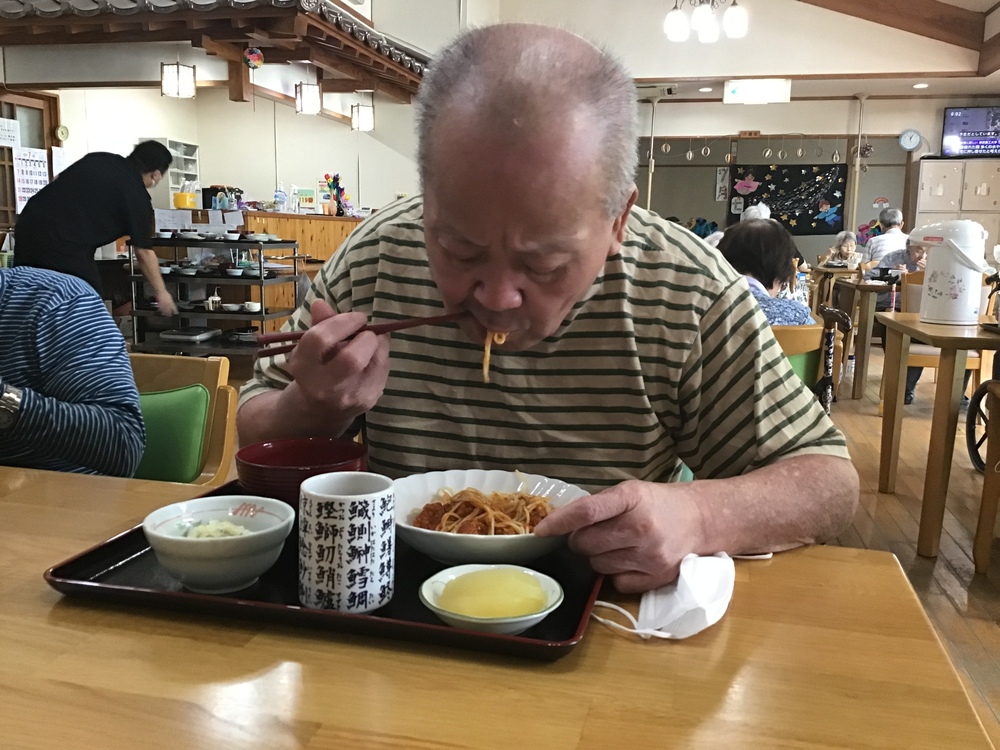 昼食